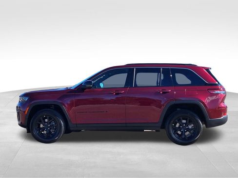 New 2026 Jeep Grand Cherokee Altitude AWD/4WD image 4