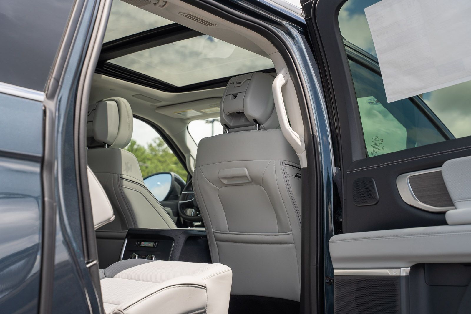 New 2026 Ford Expedition Max Platinum w/ Platinum Ultimate Package AWD/4WD image 23