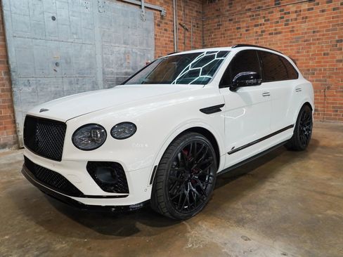 Used 2022 Bentley Bentayga AWD/4WD image 7