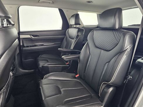 Used 2023 Hyundai Palisade SEL FWD image 19