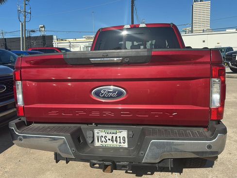 Used 2018 Ford F250 Lariat w/ Lariat Value Package AWD/4WD image 13