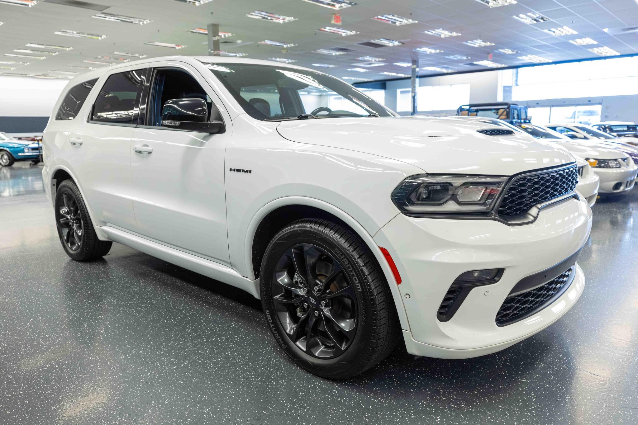 Used 2021 Dodge Durango R/T w/ Blacktop Package AWD/4WD image 4