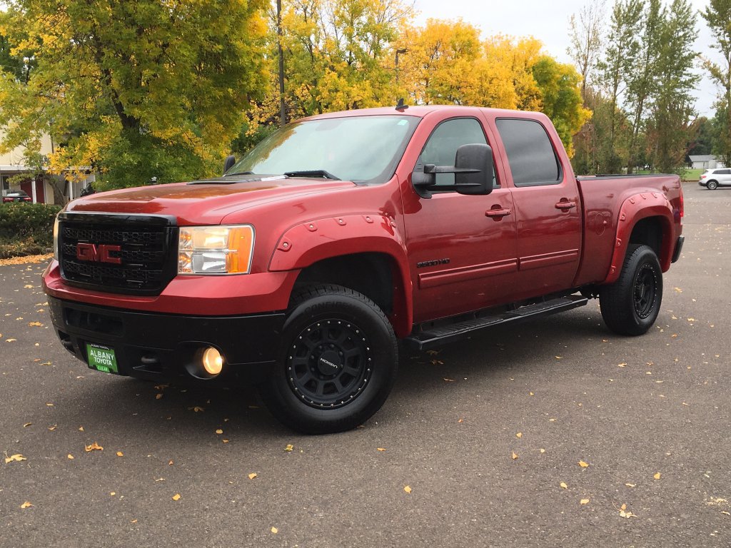 Used 2012 GMC Sierra 3500 SLT w/ SLT Convenience Package AWD/4WD image 1