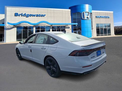 New 2026 Honda Accord SE image 3