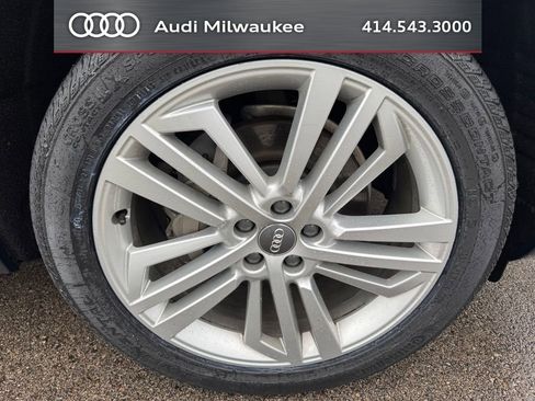 Used 2018 Audi Q5 Prestige w/ Prestige Package AWD/4WD image 2