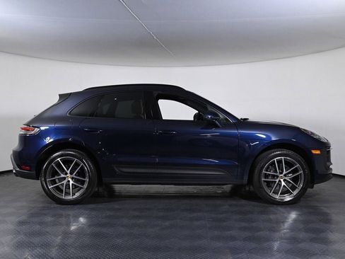 Certified 2023 Porsche Macan AWD/4WD image 8