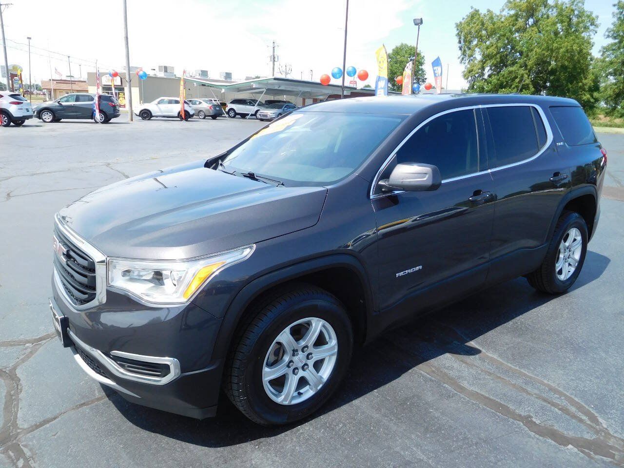 Used 2019 GMC Acadia SLE FWD image 4