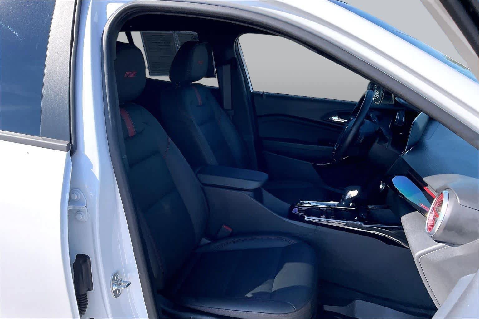 Used 2026 Chevrolet Trax RS w/ Driver Confidence Package FWD image 9