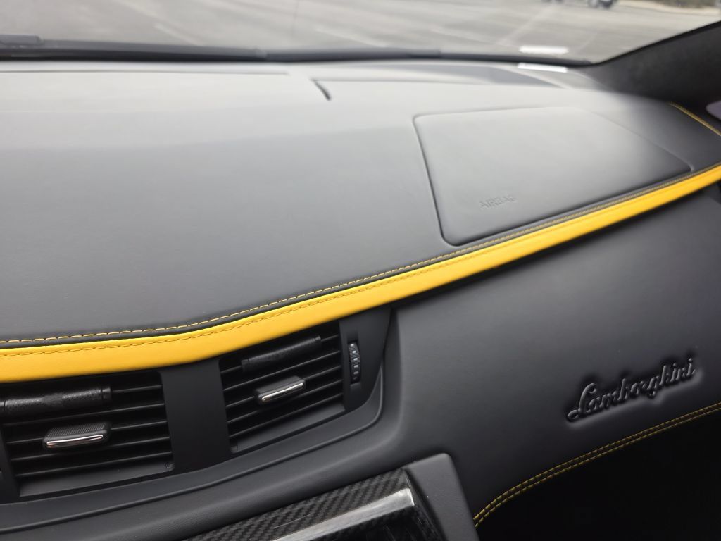 Used 2018 Lamborghini Aventador S AWD/4WD image 53