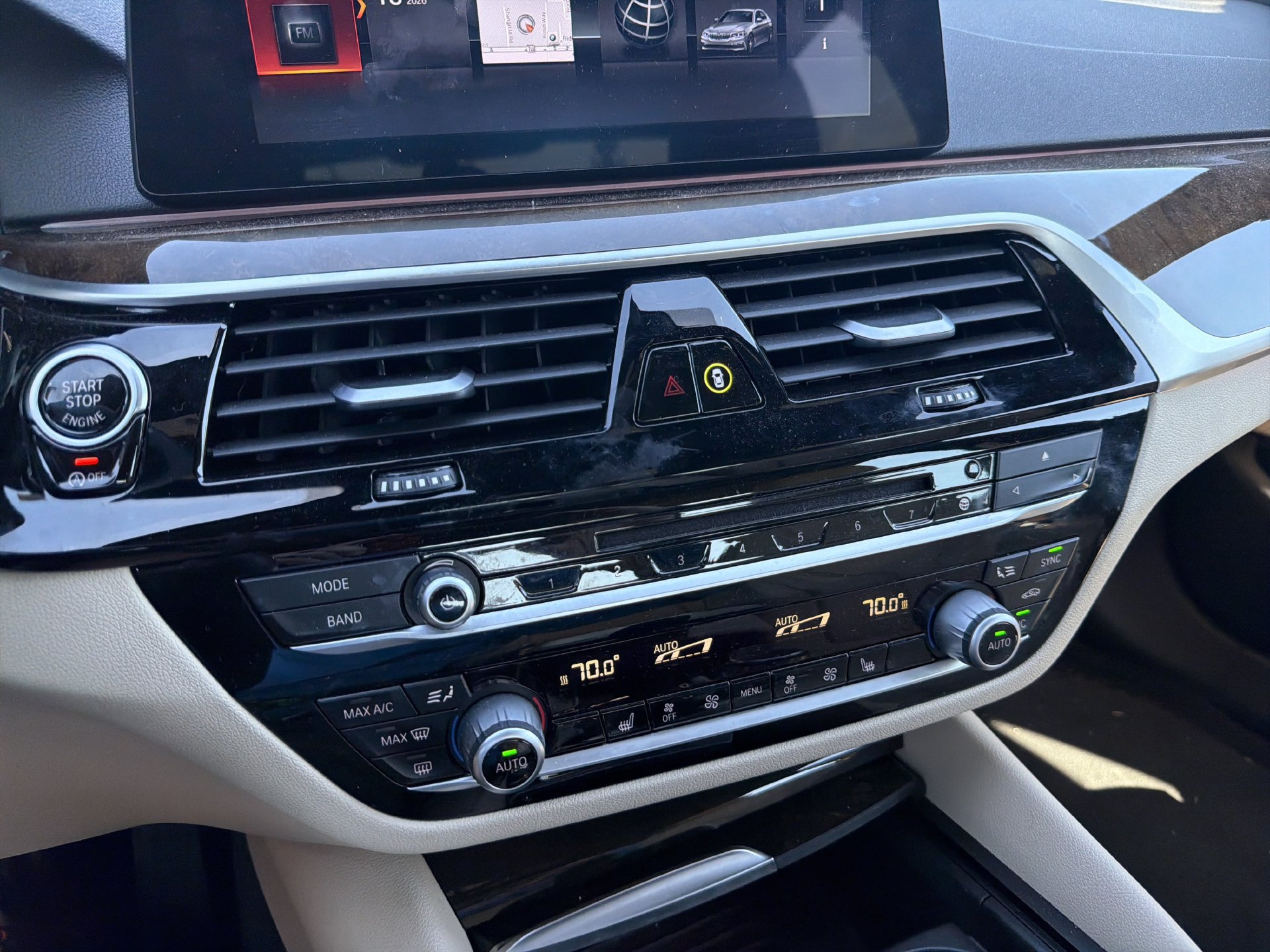 Used 2017 BMW 540i xDrive AWD/4WD image 31