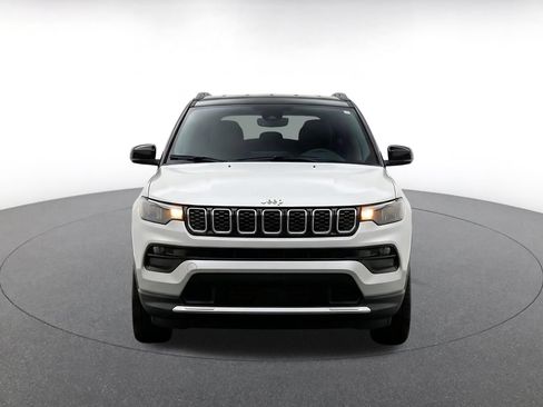 Used 2025 Jeep Compass Limited AWD/4WD image 2