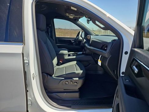 New 2026 Chevrolet Suburban LS w/ Max Trailering Package RWD image 28