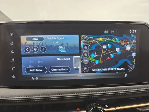 Used 2023 Nissan Ariya FWD image 32