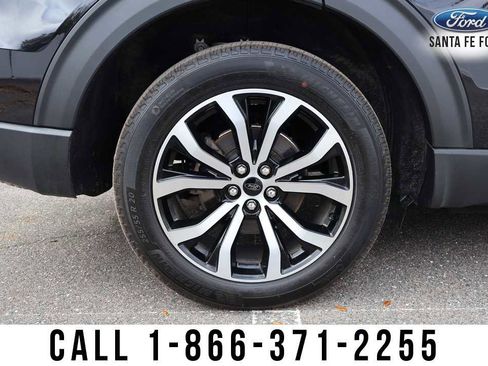 Used 2025 Ford Explorer ST-Line image 6