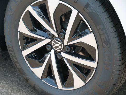 New 2025 Volkswagen Jetta S image 3