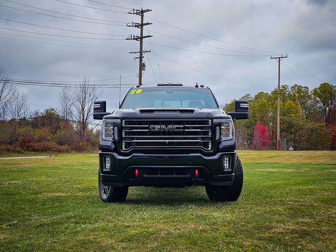Used 2020 GMC Sierra 2500 AT4 w/ AT4 Premium Package image 11