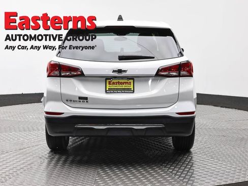 Used 2022 Chevrolet Equinox LT FWD image 6