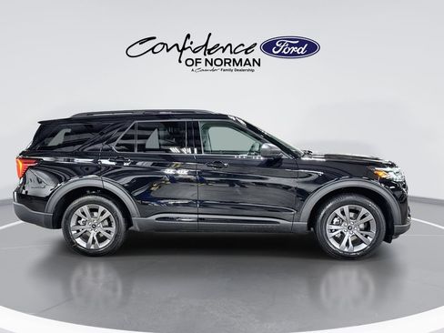 New 2026 Ford Explorer Active w/ Active Comfort Package AWD/4WD image 10
