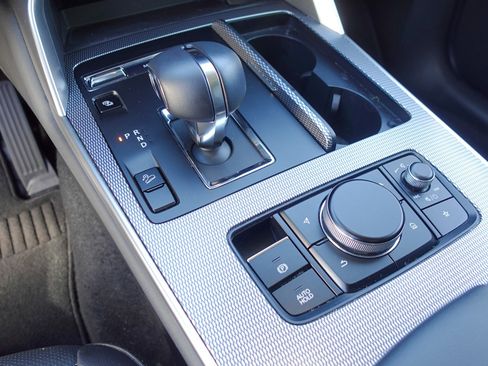 Used 2024 MAZDA CX-90 Plug-In Hybrid w/ Preferred image 18