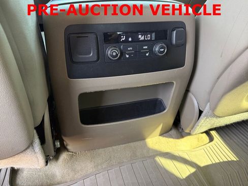 Used 2015 Chevrolet Tahoe LT w/ Luxury Package AWD/4WD image 15