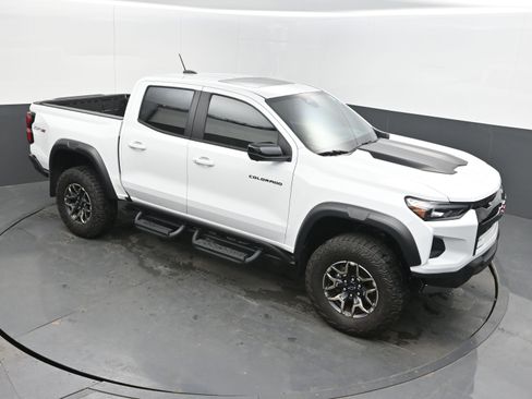 Certified 2023 Chevrolet Colorado ZR2 w/ ZR2 Convenience Package III image 35