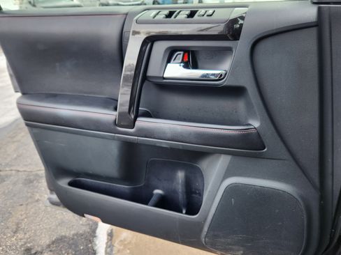 Used 2016 Toyota 4Runner Trail image 12