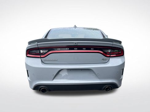 Used 2022 Dodge Charger R/T RWD image 5
