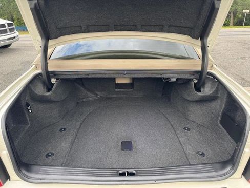 Used 2002 Cadillac De Ville Sedan w/ Comfort/Convenience Pkg image 20