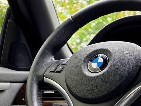 Used 2009 BMW 328i Convertible RWD image 17