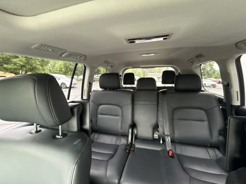 Used 2016 Toyota Land Cruiser AWD/4WD image 19