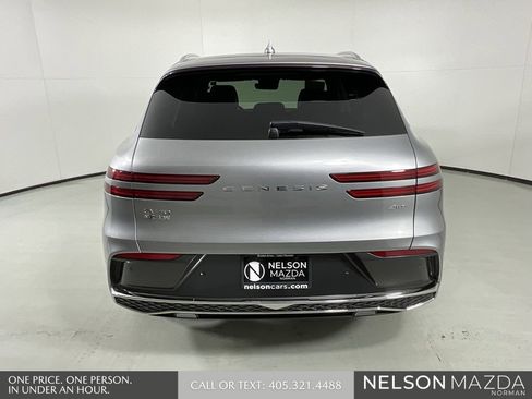 Used 2026 Genesis GV70 2.5T image 7