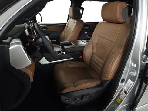 Used 2025 Toyota Sequoia Limited image 17