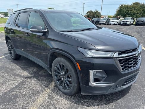 Used 2023 Chevrolet Traverse RS AWD/4WD image 3