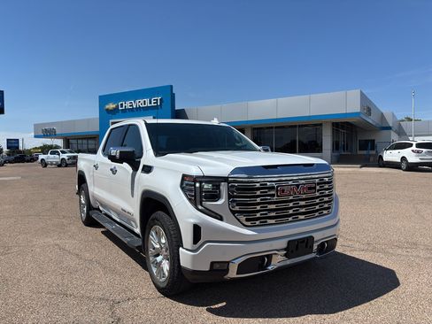 Certified 2024 GMC Sierra 1500 Denali w/ Technology Package AWD/4WD image 2
