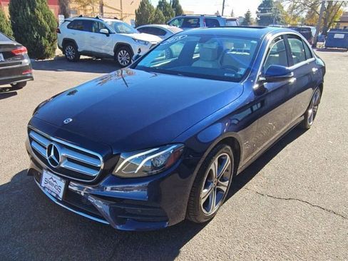 Used 2018 Mercedes-Benz E 300 4MATIC image 3