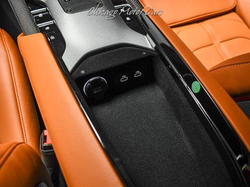 Used 2026 Ferrari Purosangue AWD/4WD image 19