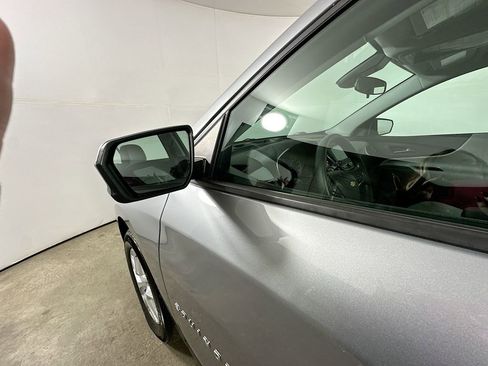 Used 2024 Chevrolet Equinox LS FWD image 37