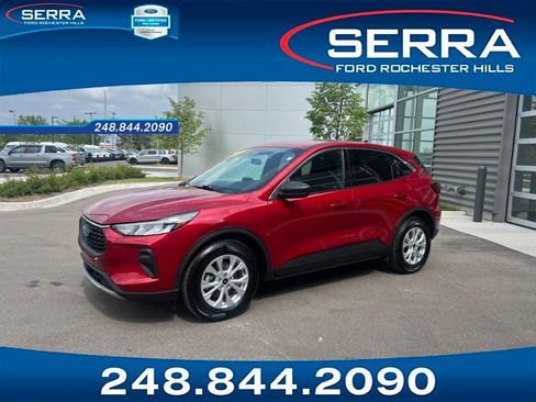 Used 2023 Ford Escape Active AWD/4WD image 1