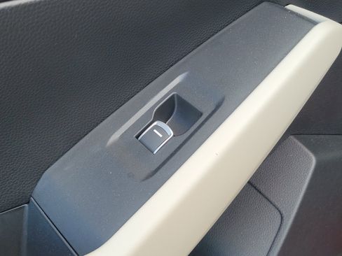 Used 2023 Honda Accord EX image 14