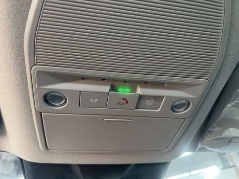 New 2026 Nissan Sentra SR w/ Floor Mat Package FWD image 54