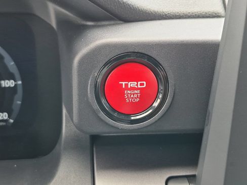 Certified 2026 Toyota 4Runner TRD Off-Road AWD/4WD image 20