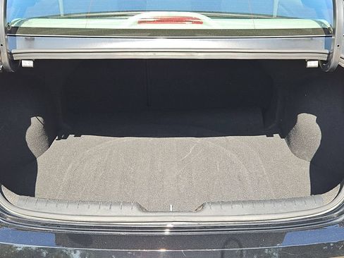 Used 2025 Hyundai Elantra SEL FWD image 29