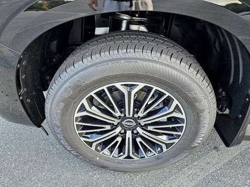 New 2026 Nissan Armada SL image 18