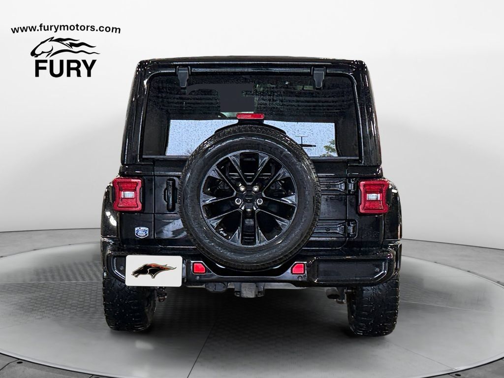Used 2022 Jeep Wrangler Unlimited Sahara AWD/4WD image 5