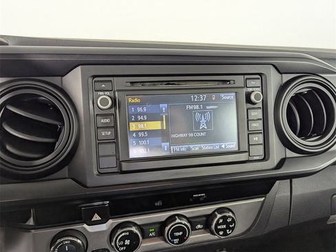 Used 2018 Toyota Tacoma SR image 24