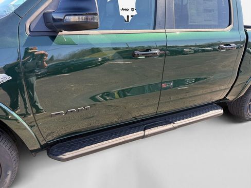 New 2026 RAM 1500 Laramie AWD/4WD image 31