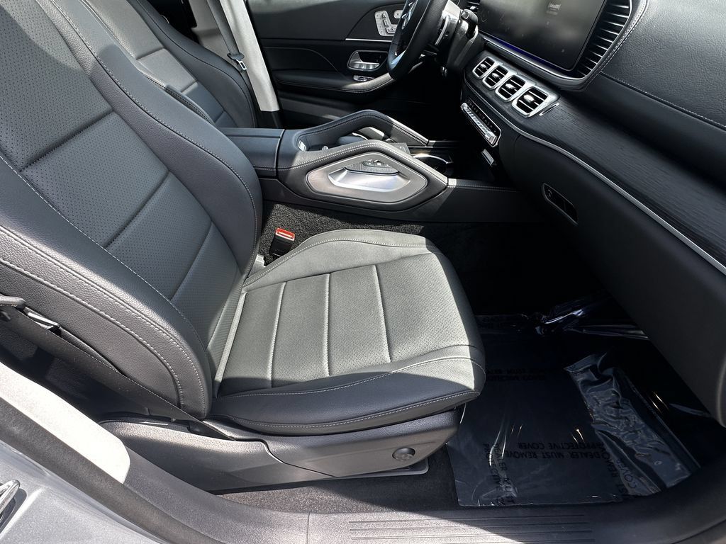 Certified 2026 Mercedes-Benz GLS 450 4MATIC image 15