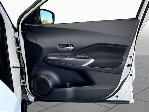 Certified 2024 Nissan Kicks SV w/ Interior Electronics Package FWD image 22