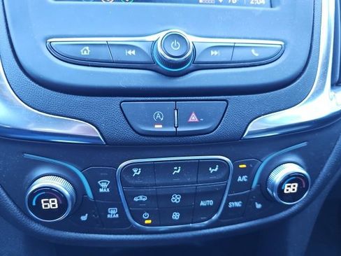 Used 2023 Chevrolet Equinox LT FWD image 25