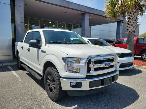 Used 2016 Ford F150 XLT w/ Trailer Tow Package AWD/4WD image 3